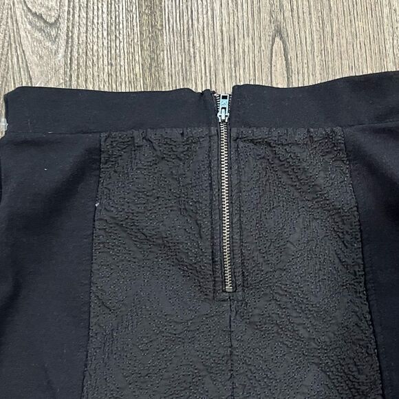 American Eagle Black Jacquard Pencil Size 2 - Picture 6 of 7